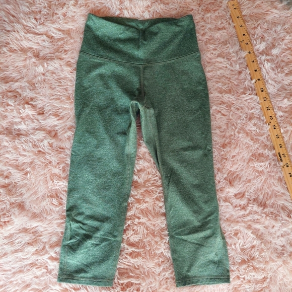 Old Navy Active Leggings - Size S Petite - Go Dry - Picture 1 of 6